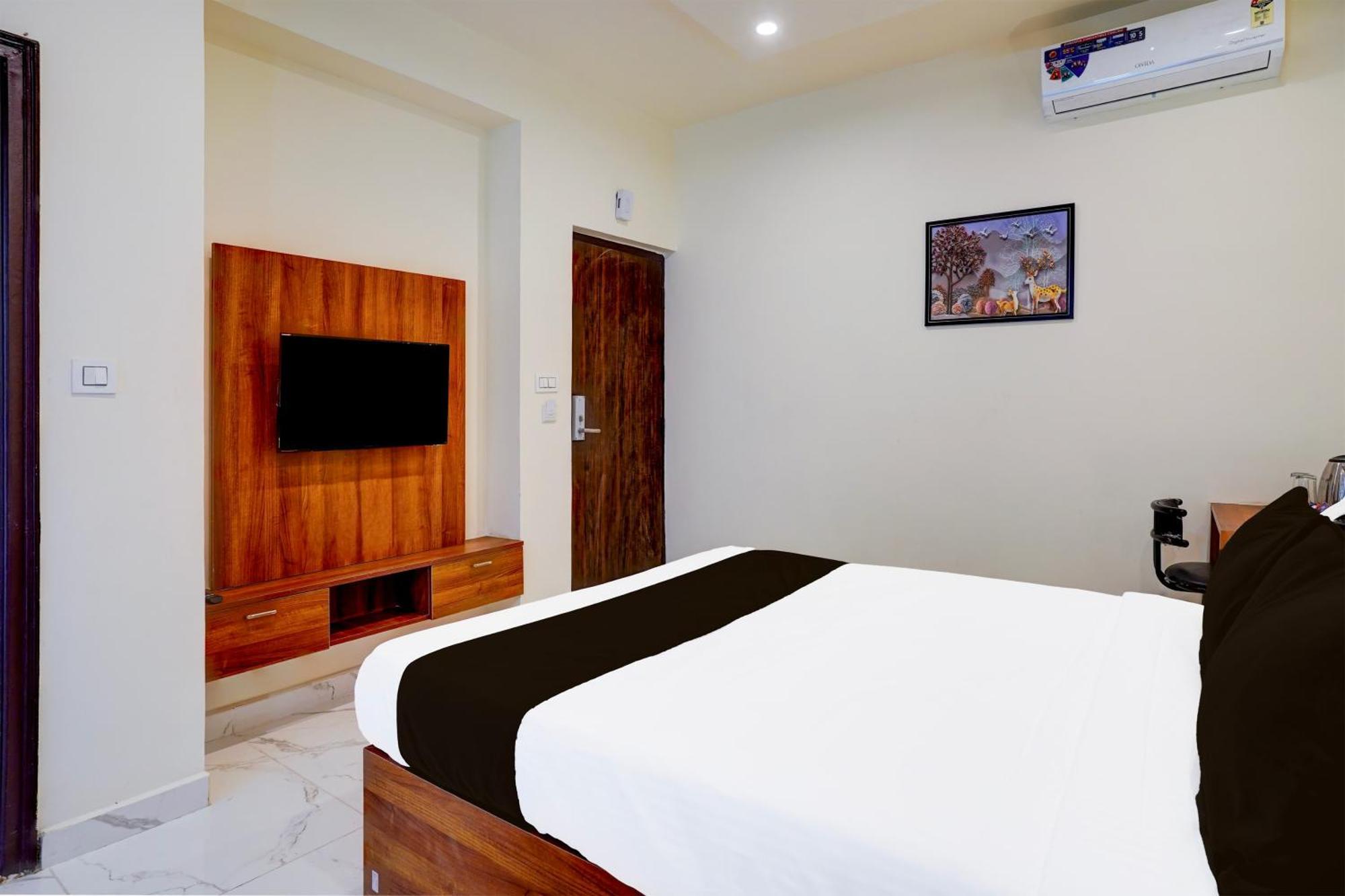 Super Townhouse Marathahalli Near Klm Fashion Mall 班加罗尔 外观 照片
