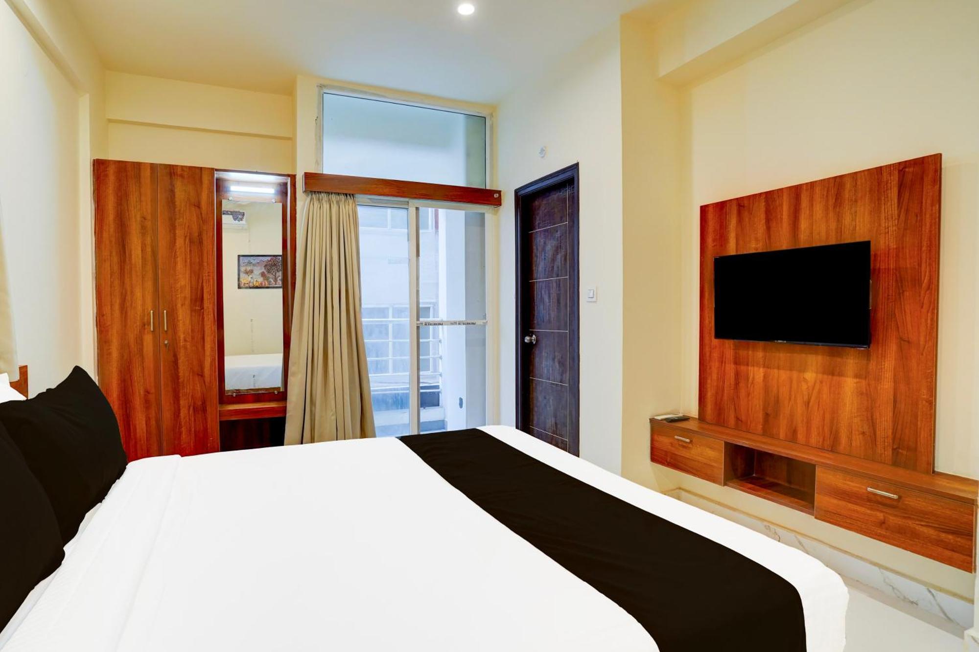 Super Townhouse Marathahalli Near Klm Fashion Mall 班加罗尔 外观 照片