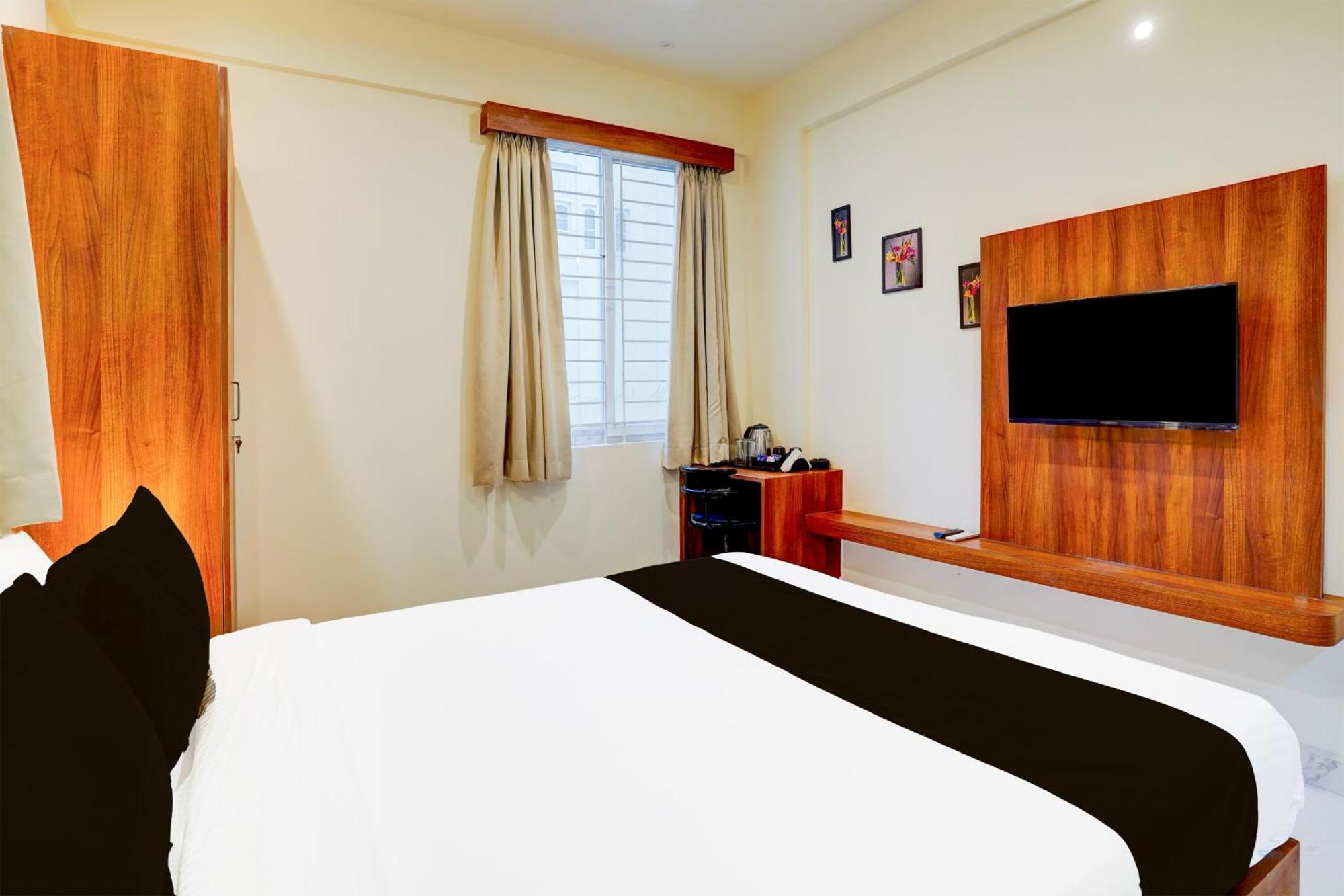 Super Townhouse Marathahalli Near Klm Fashion Mall 班加罗尔 外观 照片