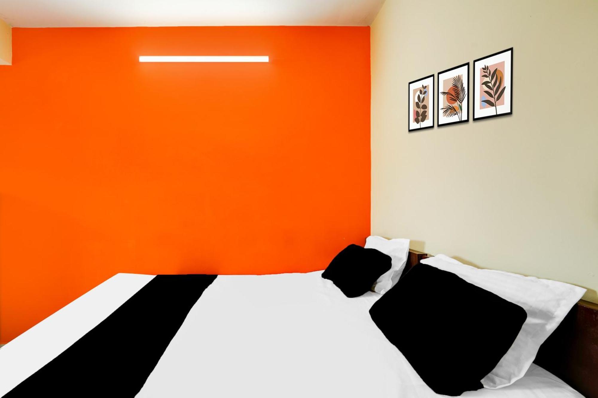 Super Townhouse Marathahalli Near Klm Fashion Mall 班加罗尔 外观 照片
