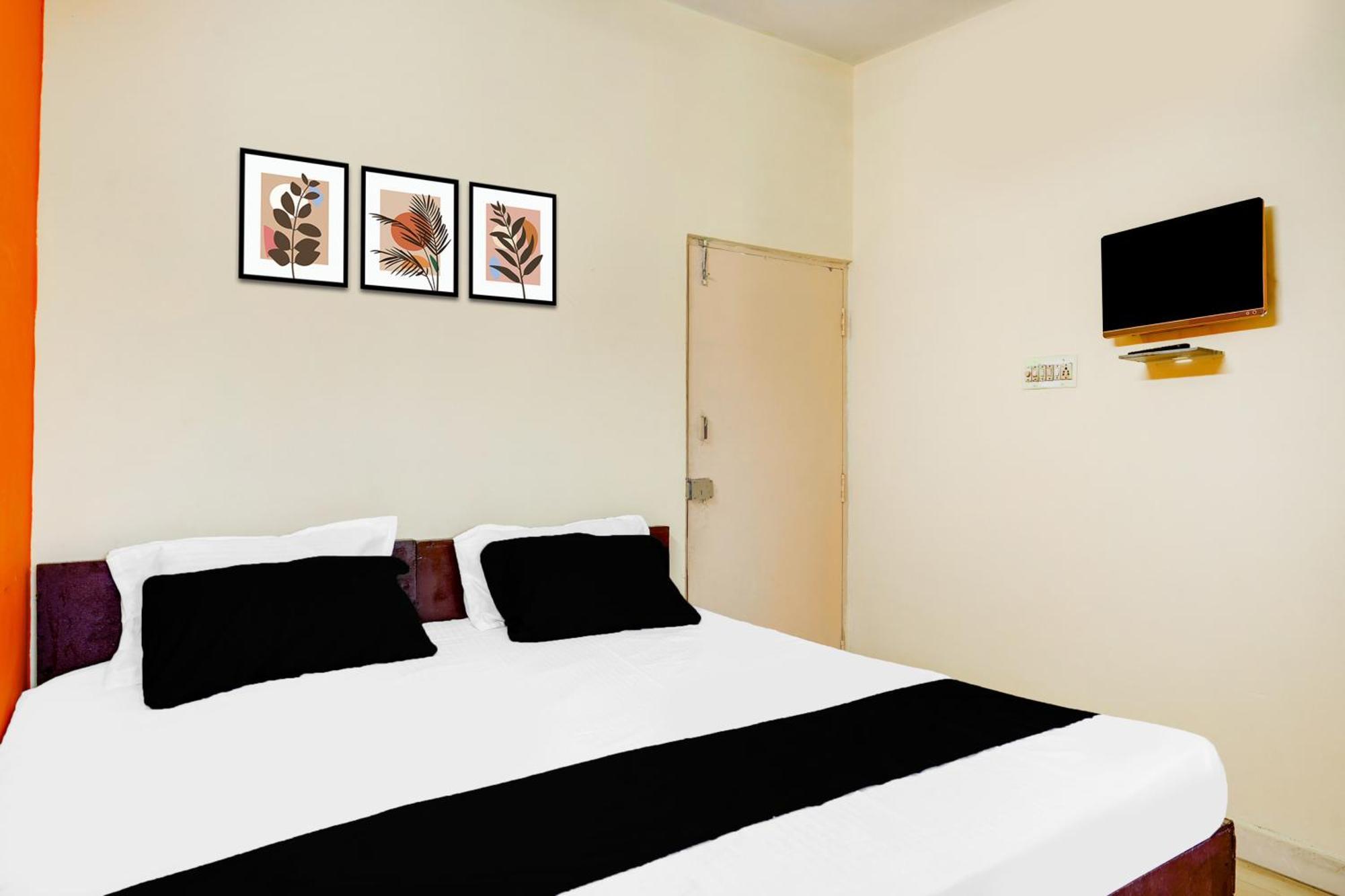 Super Townhouse Marathahalli Near Klm Fashion Mall 班加罗尔 外观 照片