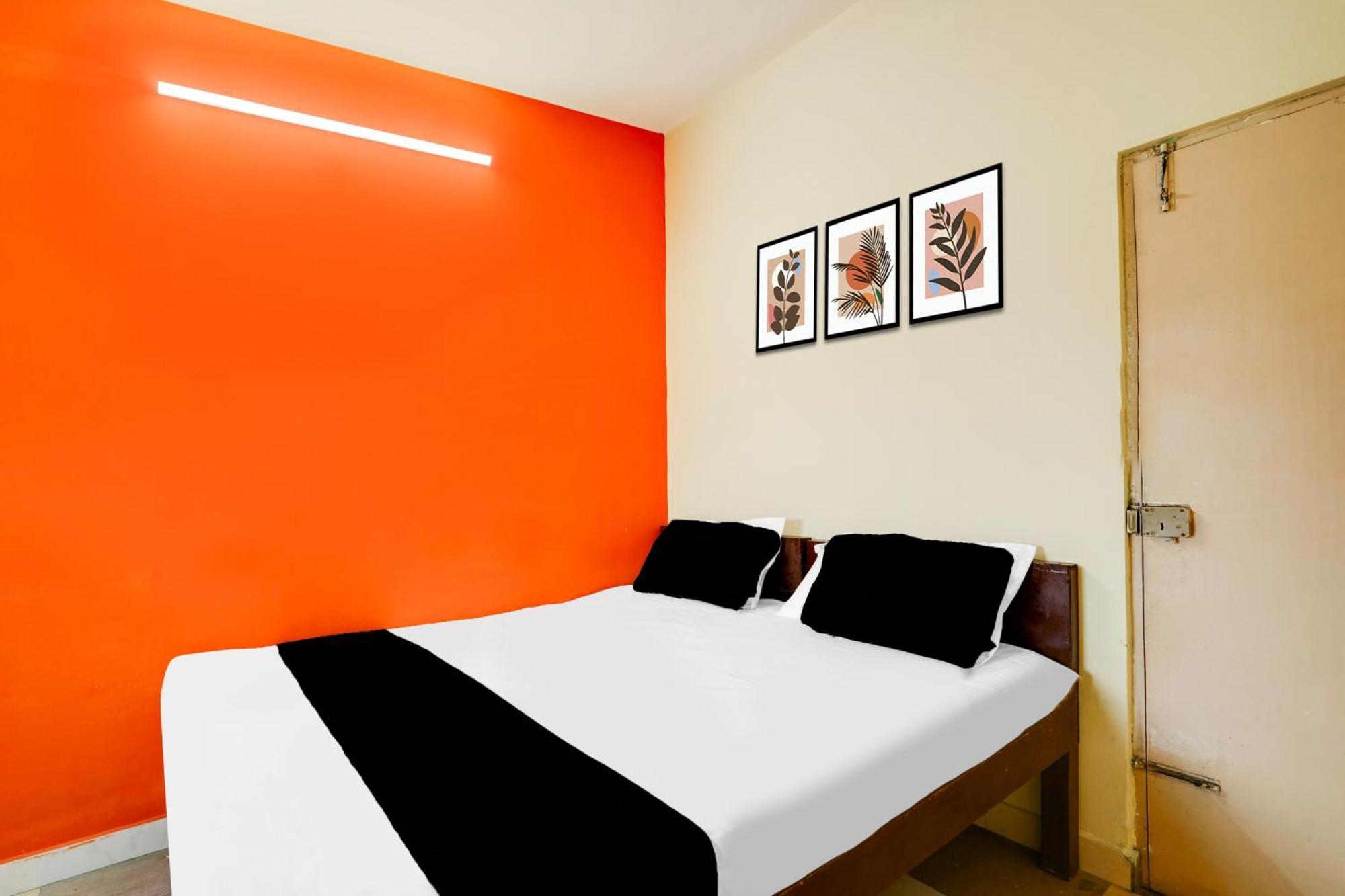Super Townhouse Marathahalli Near Klm Fashion Mall 班加罗尔 外观 照片