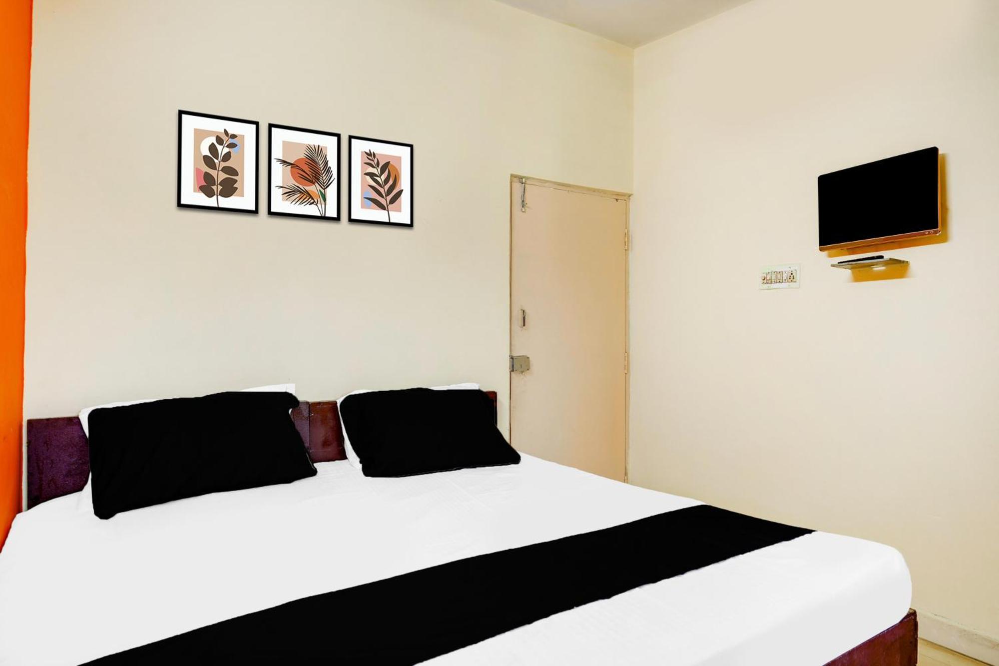 Super Townhouse Marathahalli Near Klm Fashion Mall 班加罗尔 外观 照片