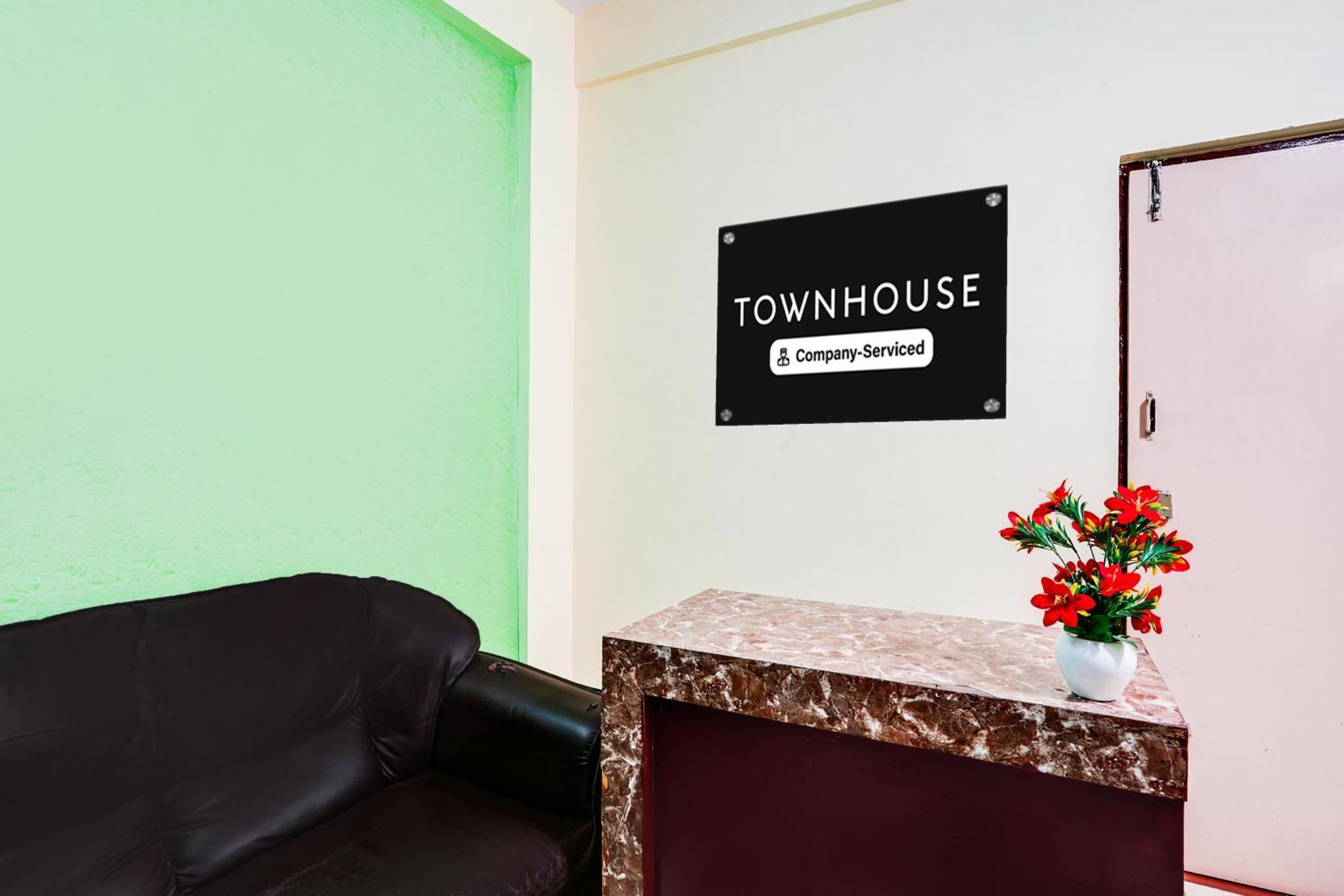 Super Townhouse Marathahalli Near Klm Fashion Mall 班加罗尔 外观 照片