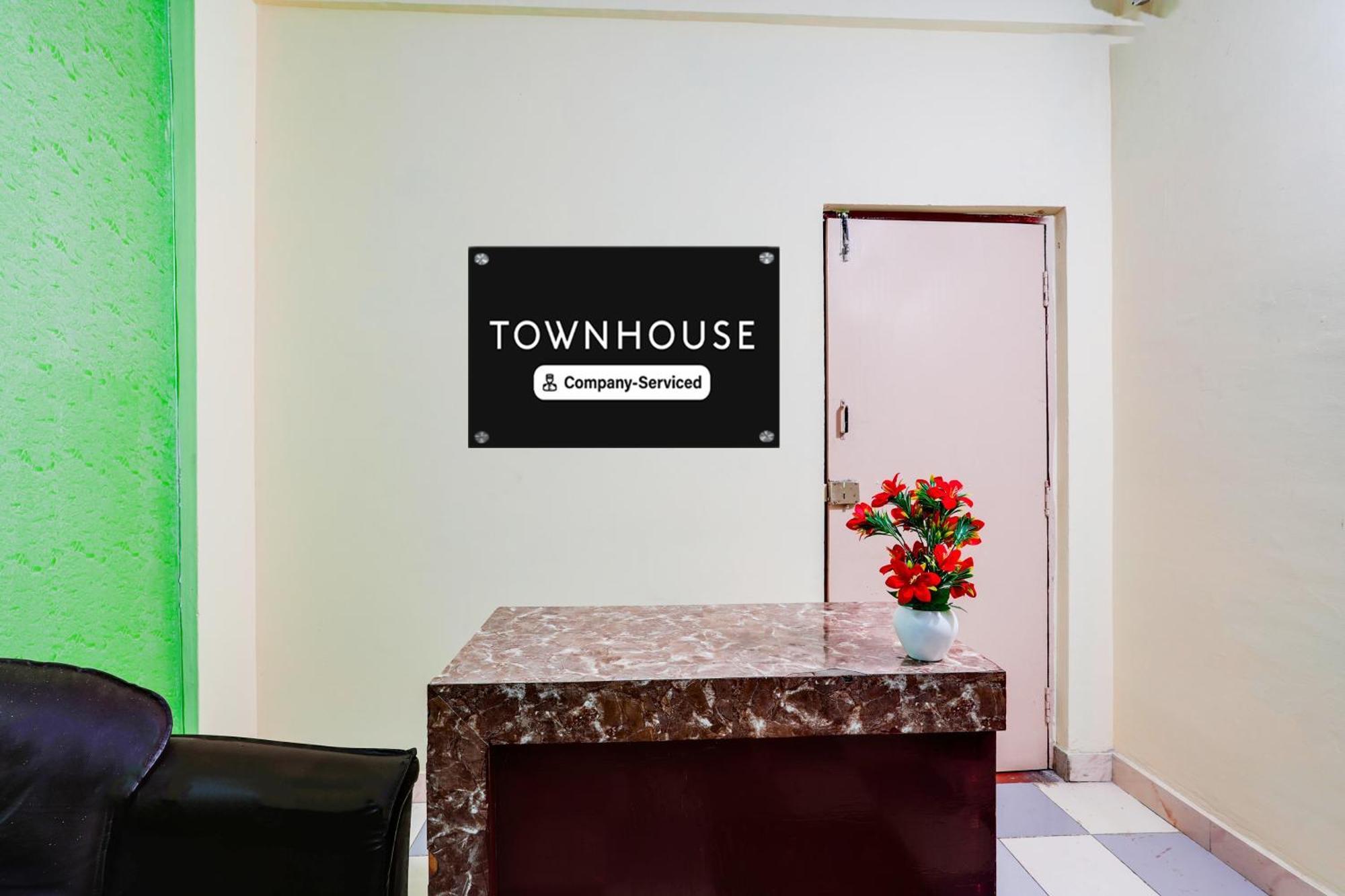 Super Townhouse Marathahalli Near Klm Fashion Mall 班加罗尔 外观 照片