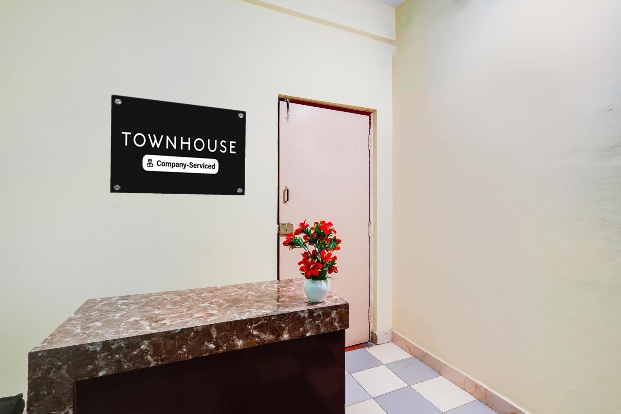 Super Townhouse Marathahalli Near Klm Fashion Mall 班加罗尔 外观 照片
